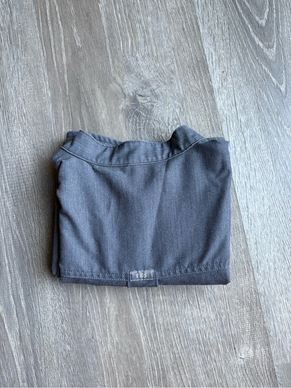 Figs Rafaela top in Graphite Women’s Medium